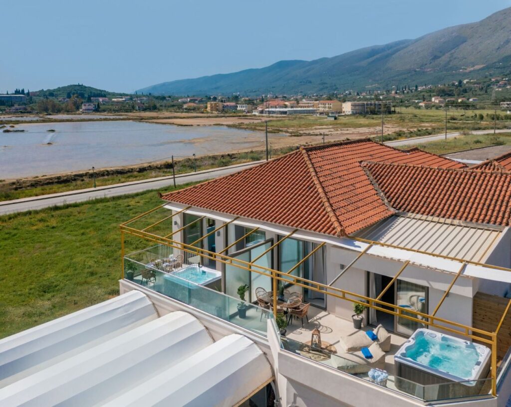 Aphrodite Studios & Apartments