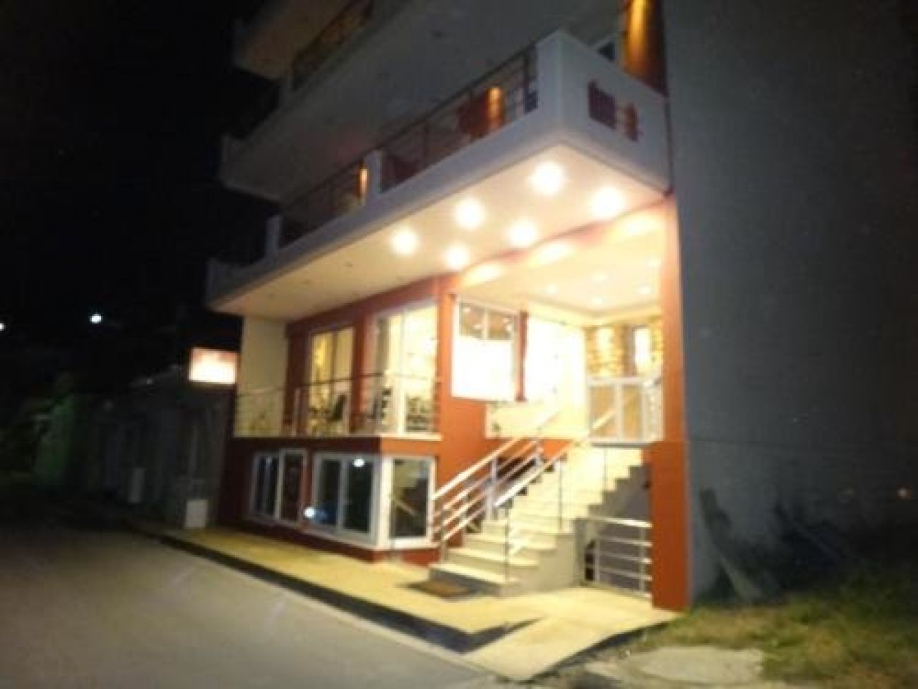 9 Queens spa Hotel 3*