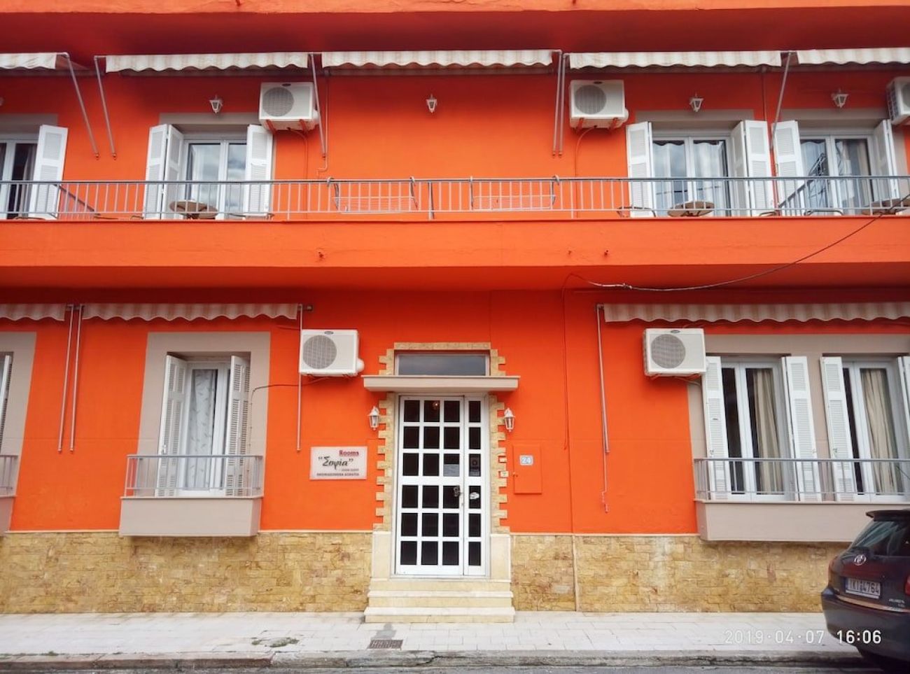 Sofia Rooms 2*