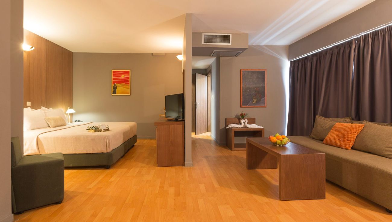 Plaza Hotel 3*