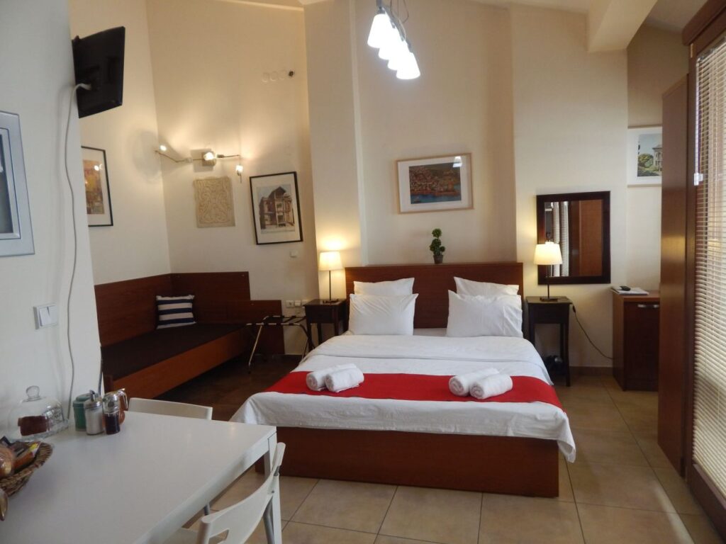 Kripis Studios Thessaloniki 3*