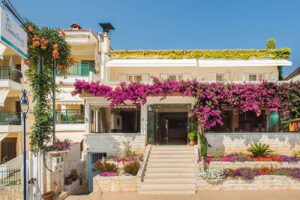 Loutra Beach hotel 3*