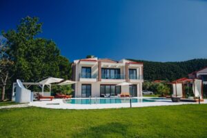 Villa Chrisa 4*