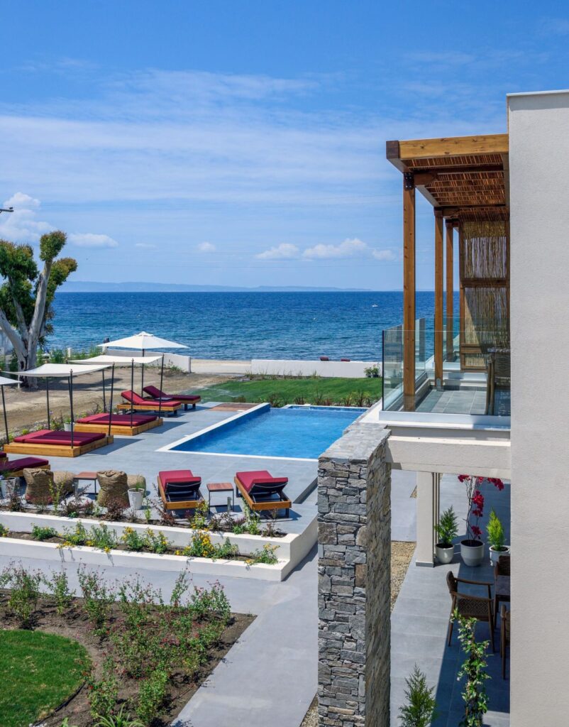 Amyntas Seafront Hotel 3*