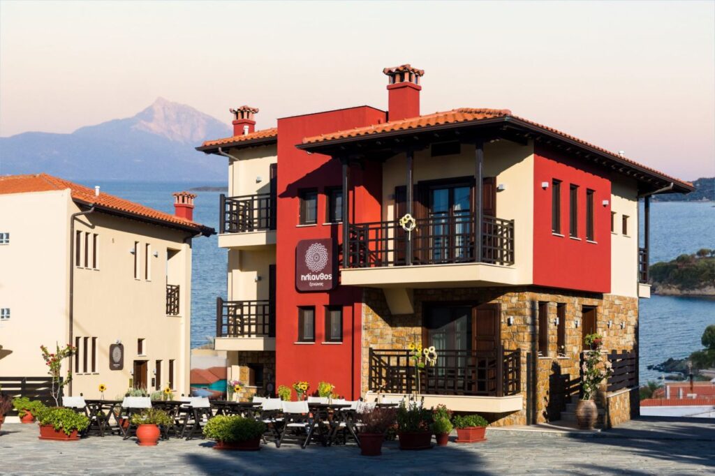 Helianthus Guesthouse 3*