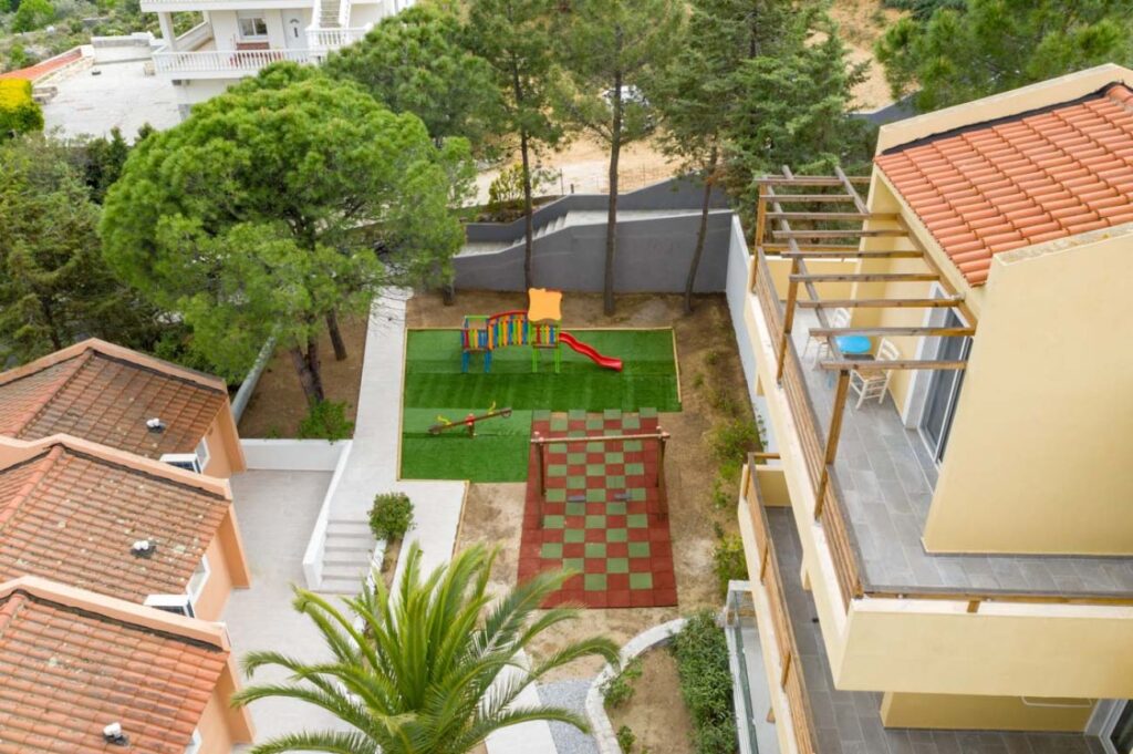 Zoe Hotel