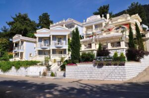 Enavlion Hotel 4*
