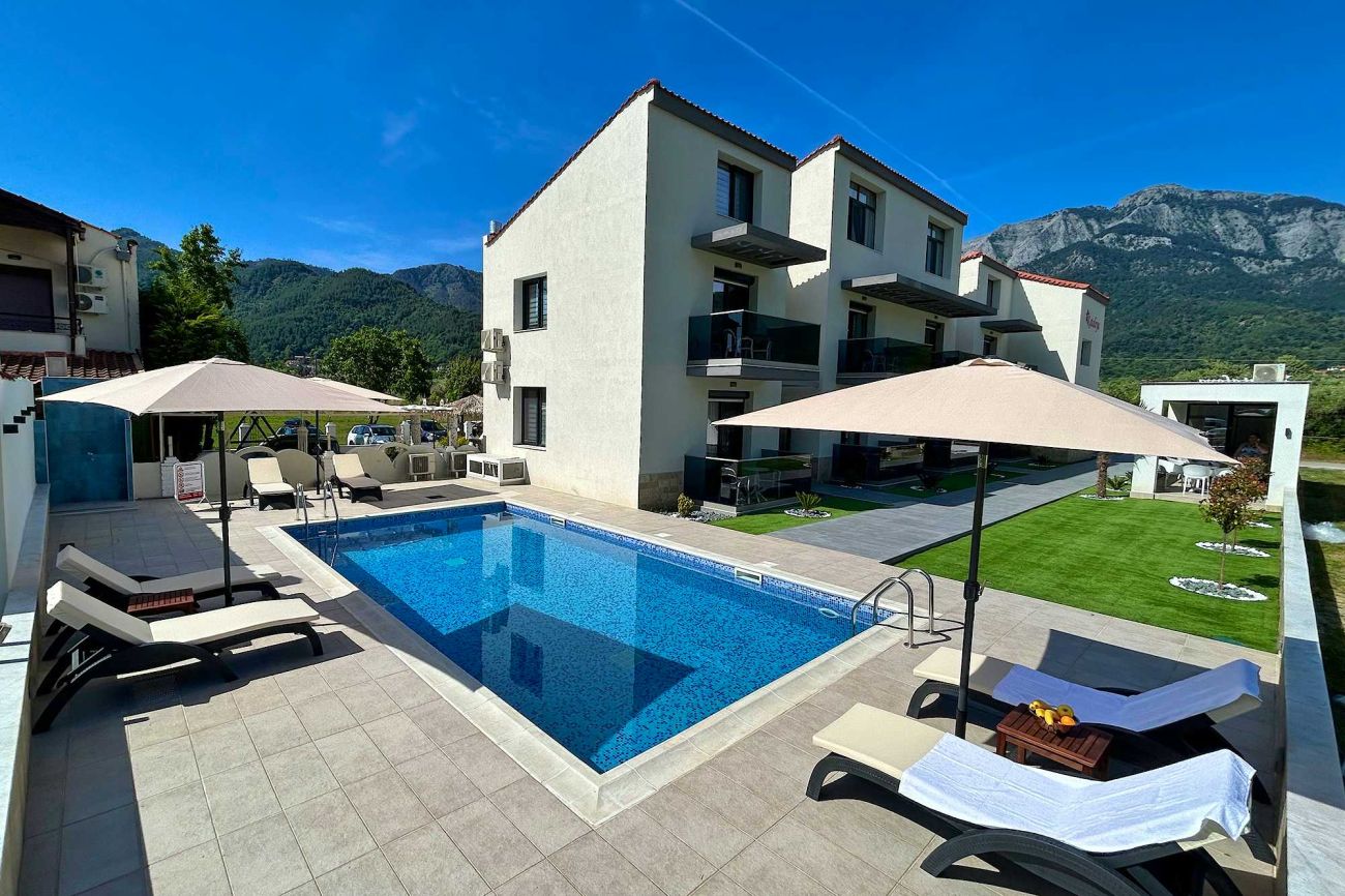 Kataleya Poolside Suites 2*