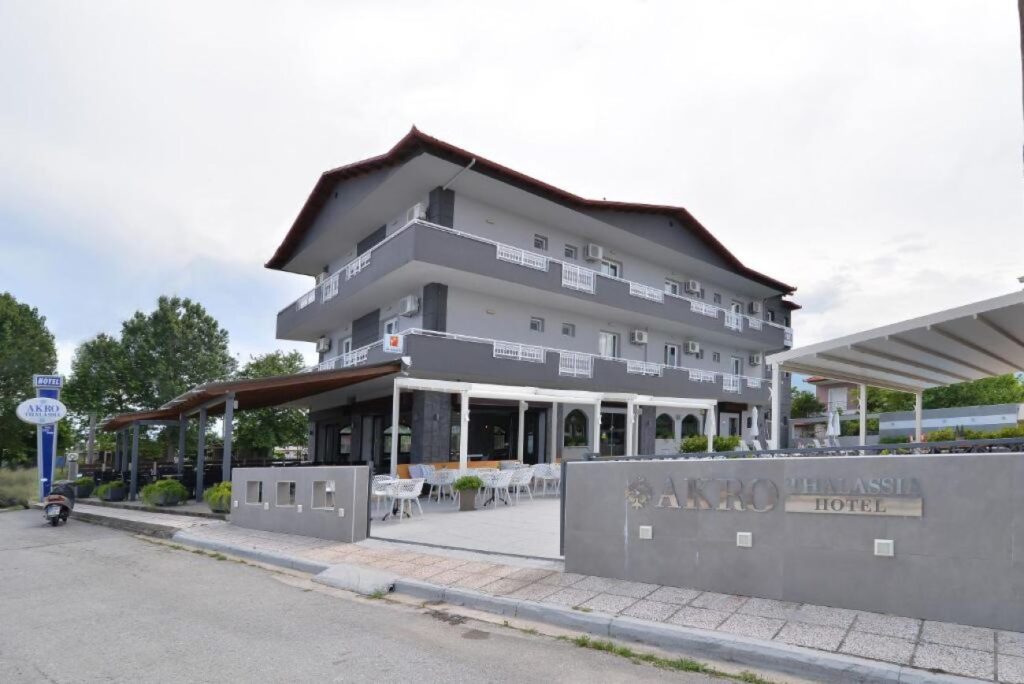 Akrothalassia Hotel 2*