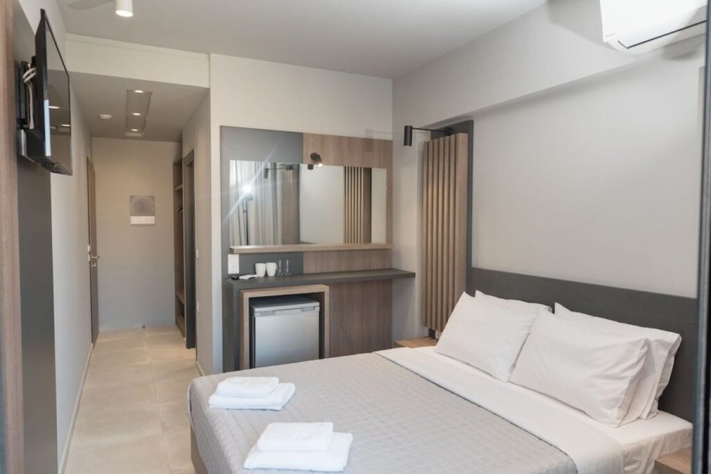 Elizabeth Queen Luxuxy Rooms 3*