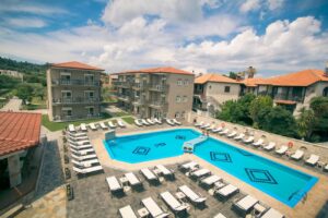 Royal Hotel and Suites 4*
