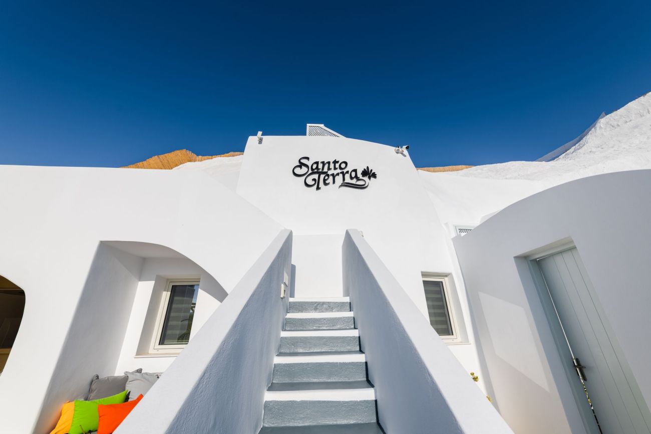 Santoterra Antigua Luxury Suites