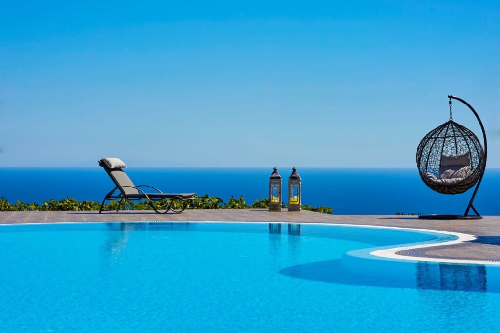 Golden East Hotel Santorini 4*