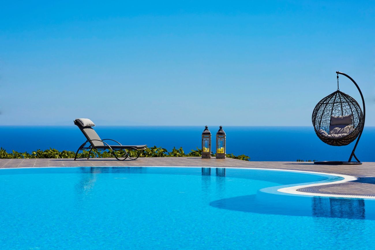 Golden East Hotel Santorini 4*