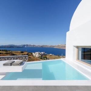 Earino Suites & Villa Santorini
