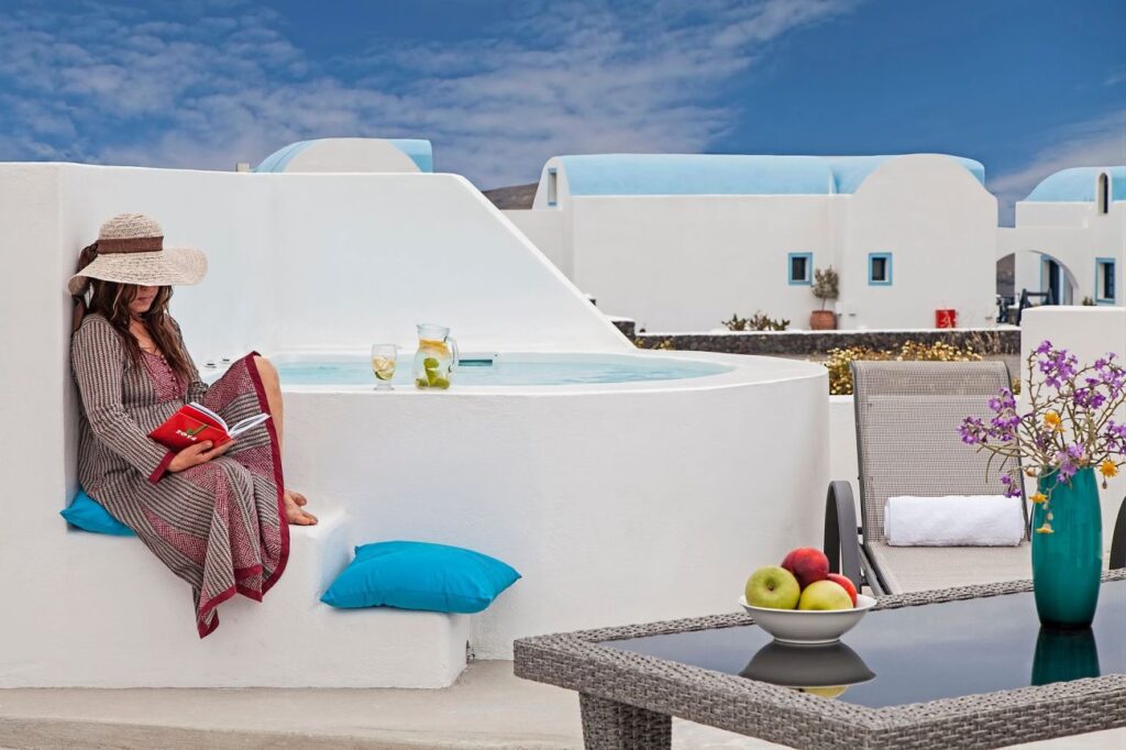 Athiri Santorini Family Friendly Hotel 3*