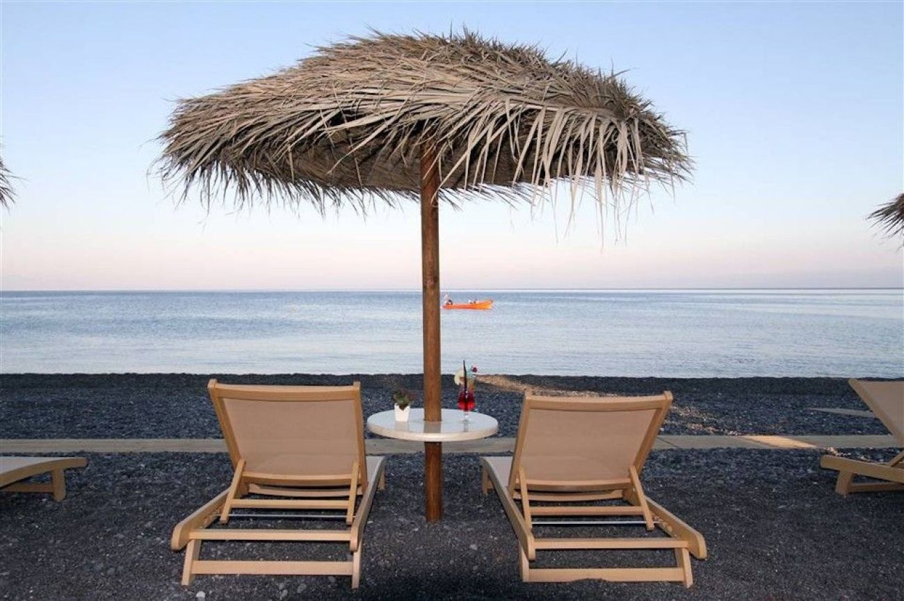 Makris Hotel Santorini 3*