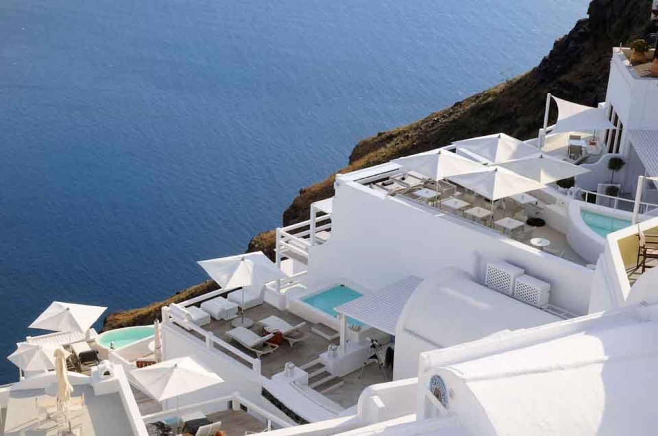 Aqua Luxury Suites Santorini 5*