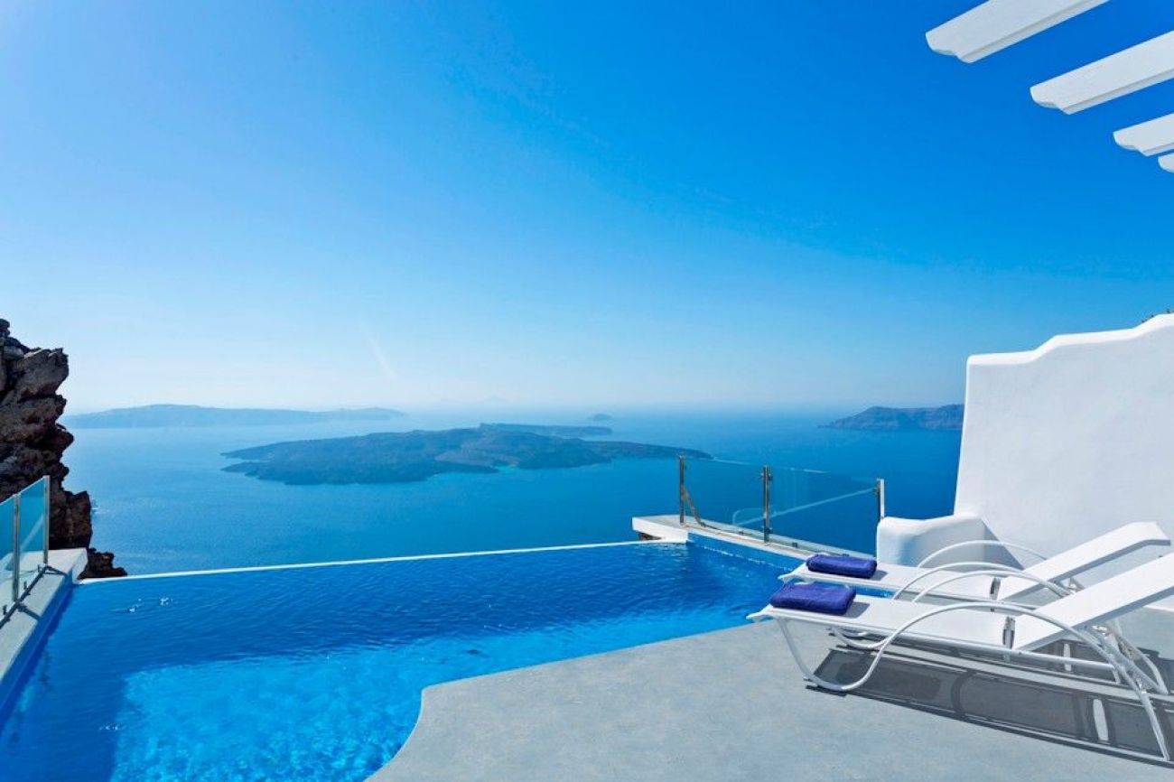 Pegasus Suites & Spa 5*