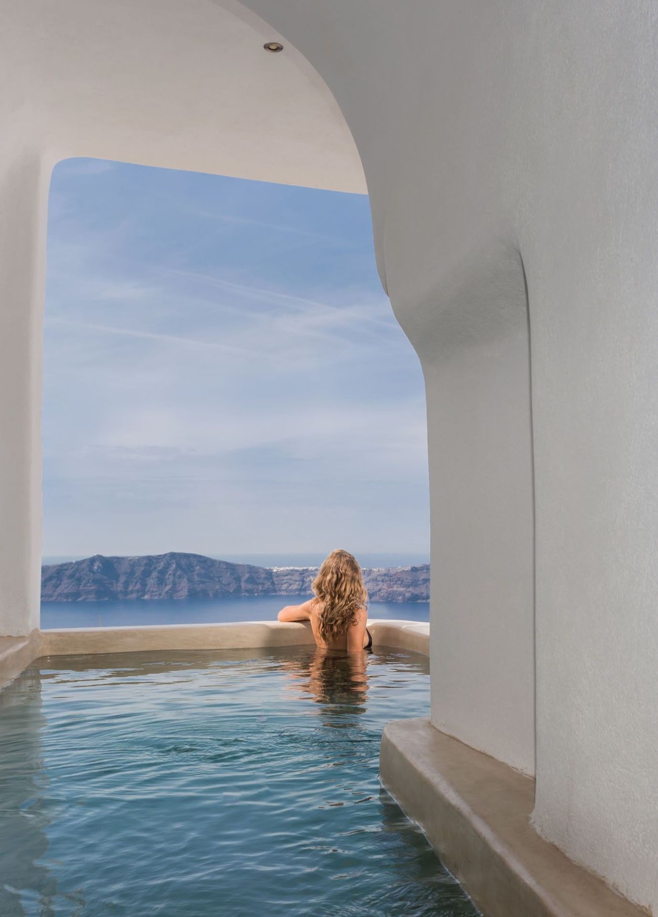 Iliovasilema Suites Santorini 4*