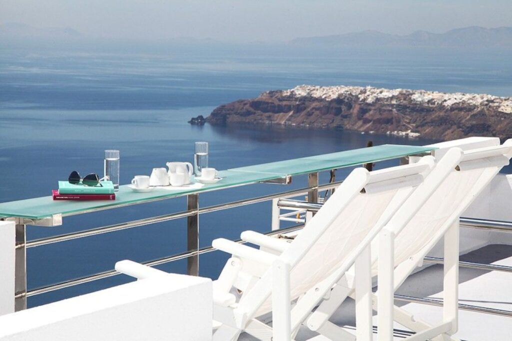 Whitedeck Santorini