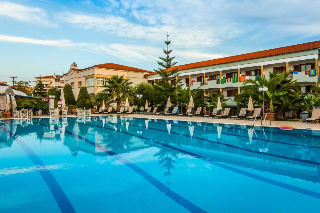 Tresor Sousouras 4*