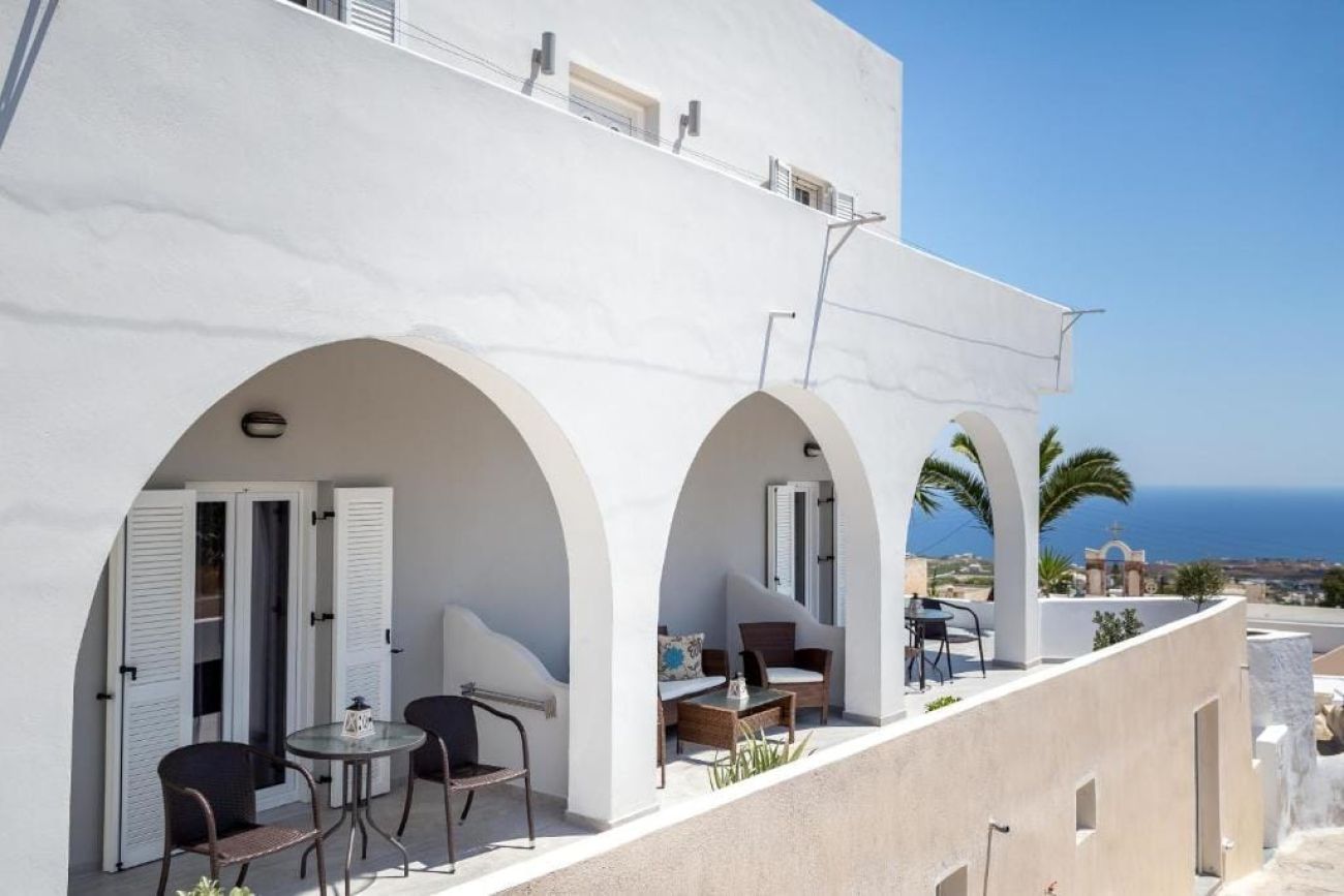 Aigli Villa 2*