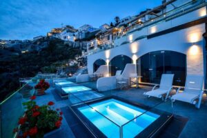 Kratiras View Luxury Suites 3*