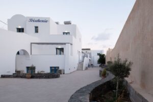 Tristhenia Hotel 3*