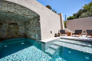 Aeon Suites Santorini 4*
