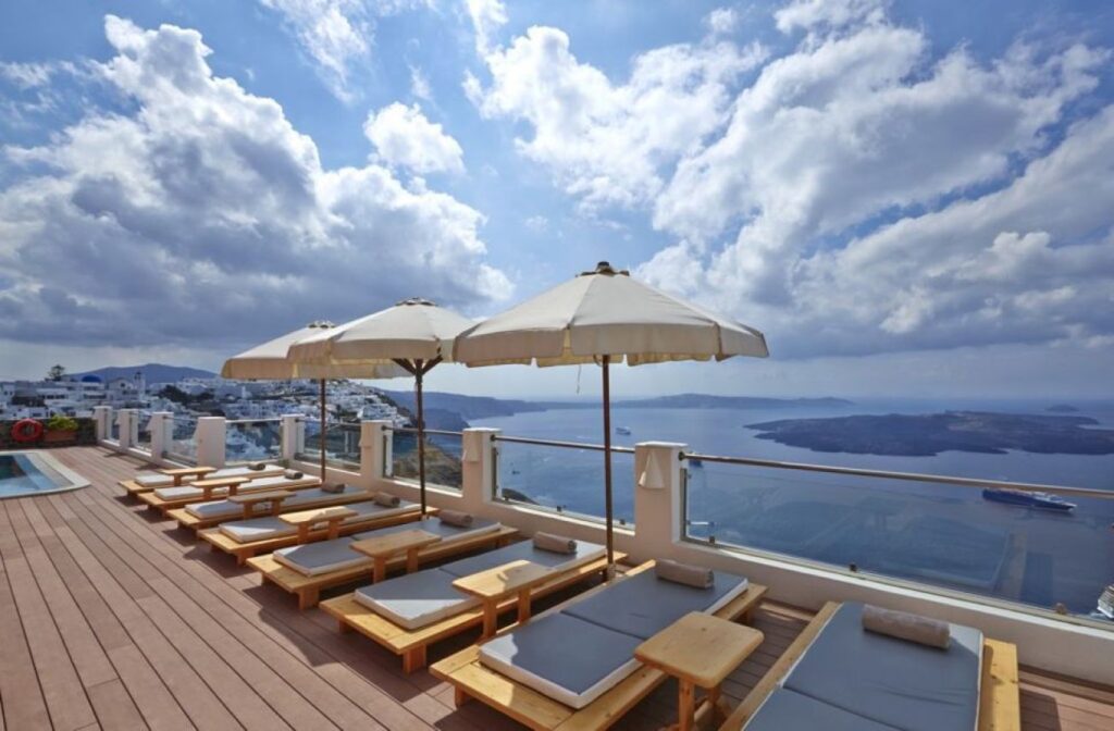 Ira Hotel & Spa Santorini 4*