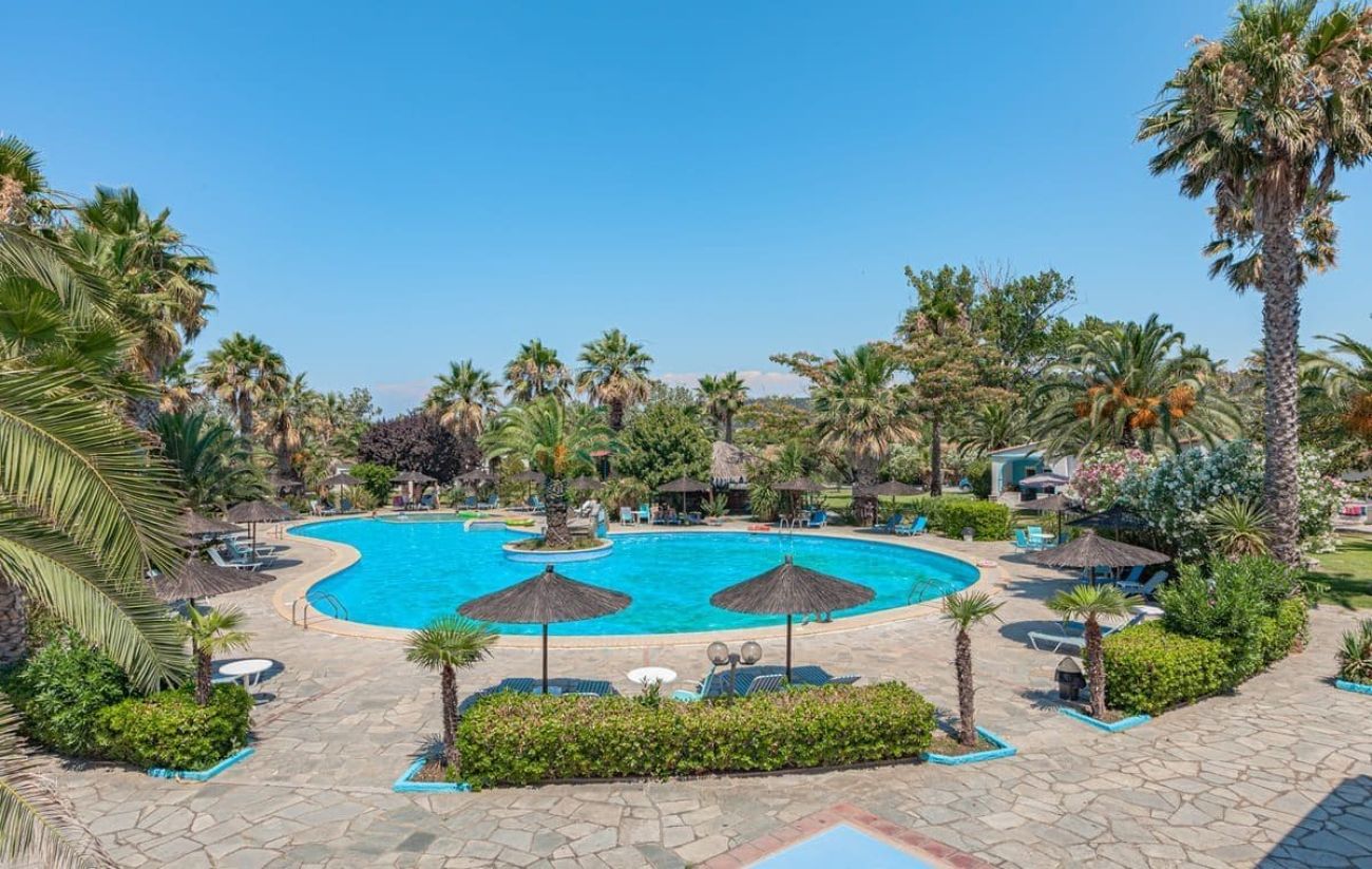 Tropical Hotel - Fourka 3*