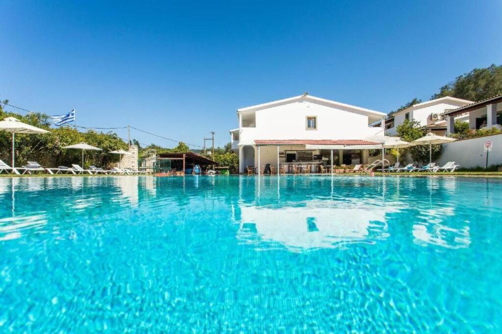 Paradise Inn Corfu 3*
