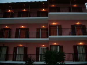 Aronis Apartments