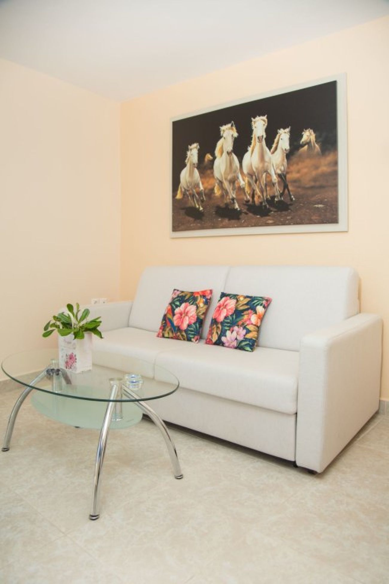 Brentanos Apartments ~ A ~ View Of Paradise