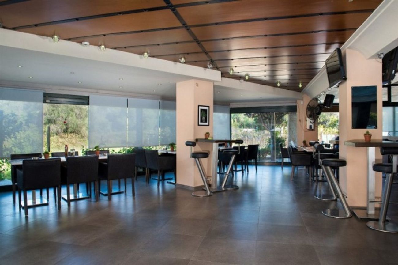 Kavos Plaza Resort 3*