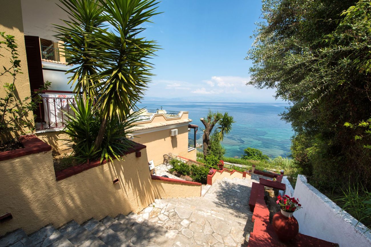 9 Muses Seaview Studios (Adults Only)