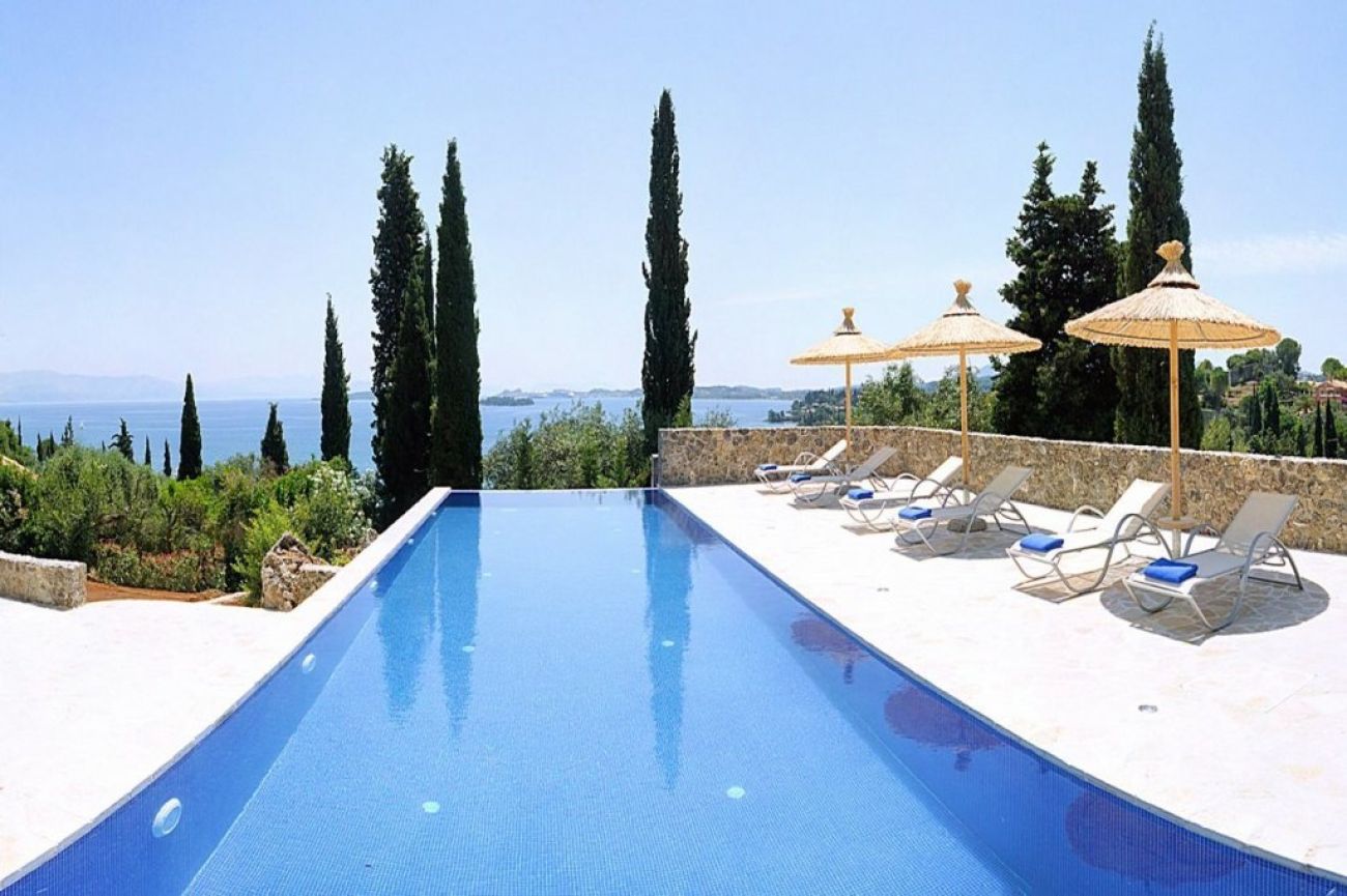 Helion Villas and Apartments 3*