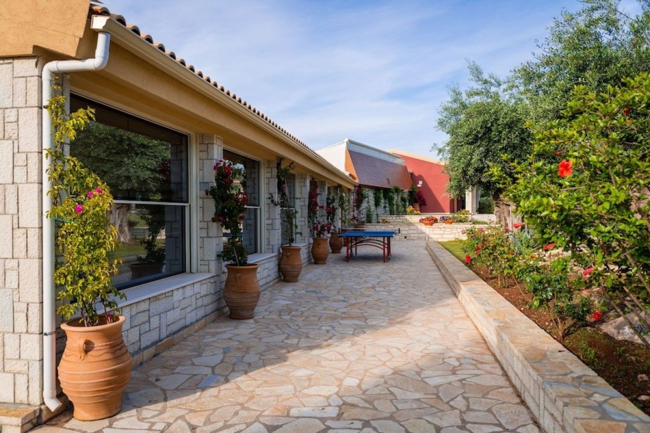 Luxury Villa Aphrodite 4*