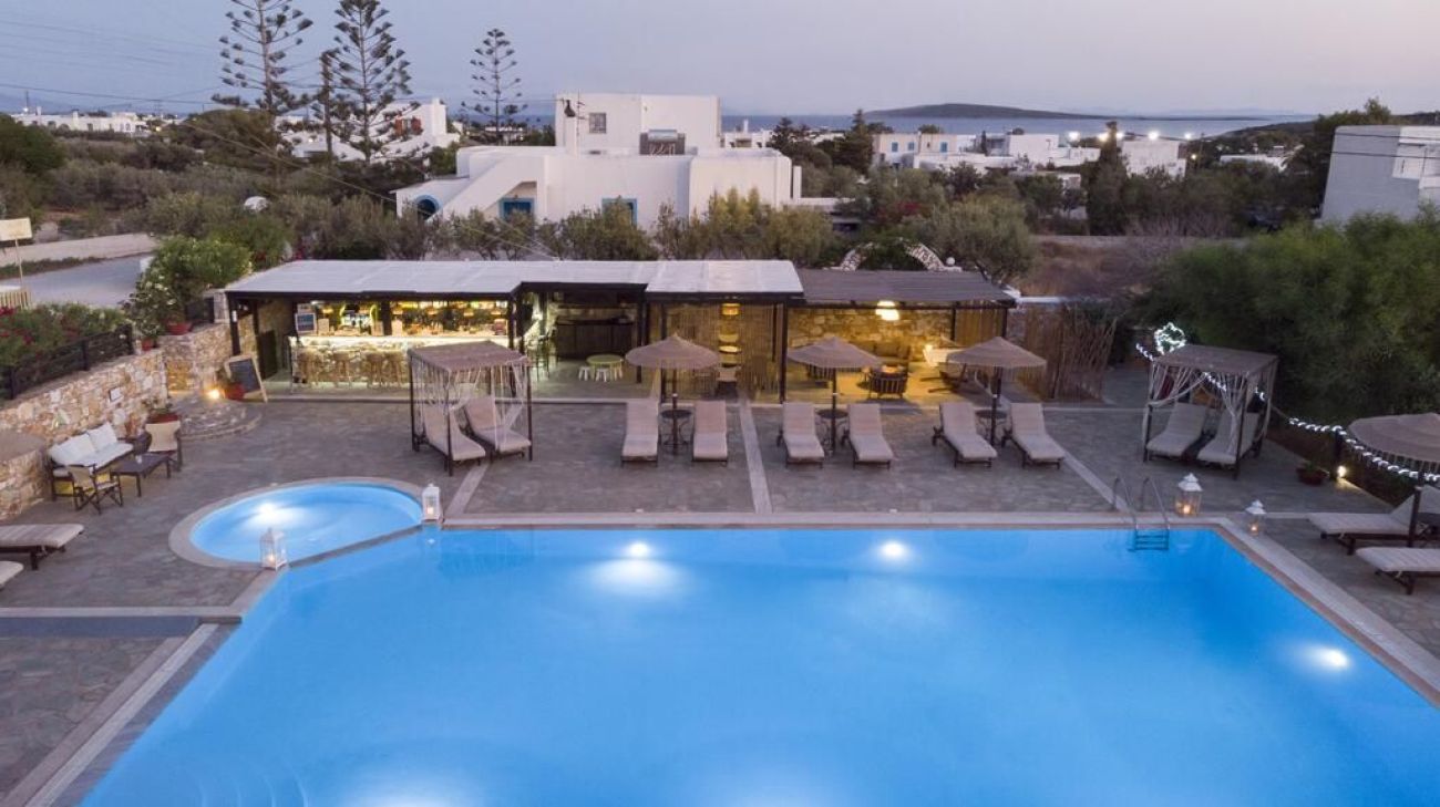 Parosland Hotel 4*