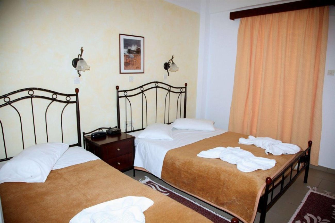 Nikolas Hotel 3*