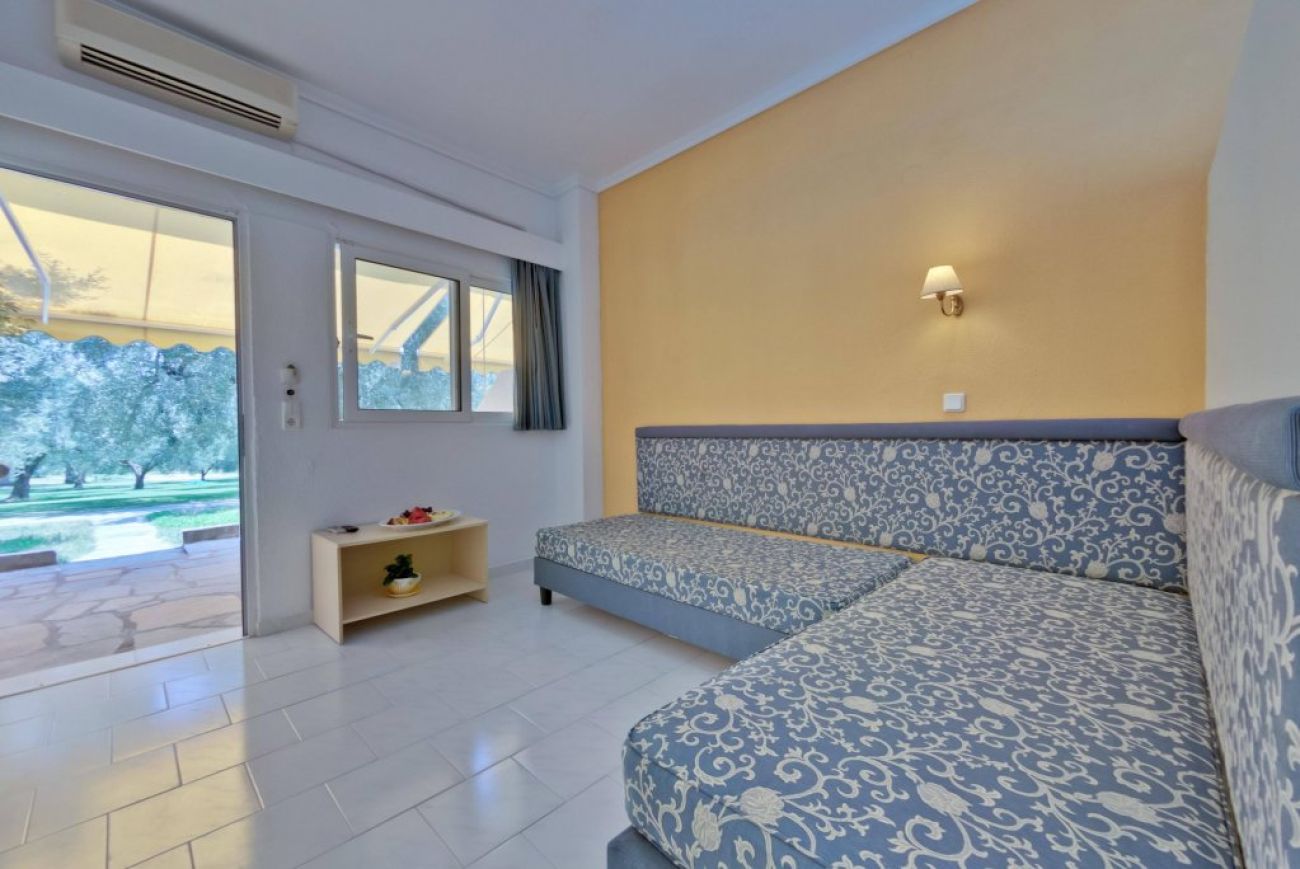 Mendi Hotel 4*