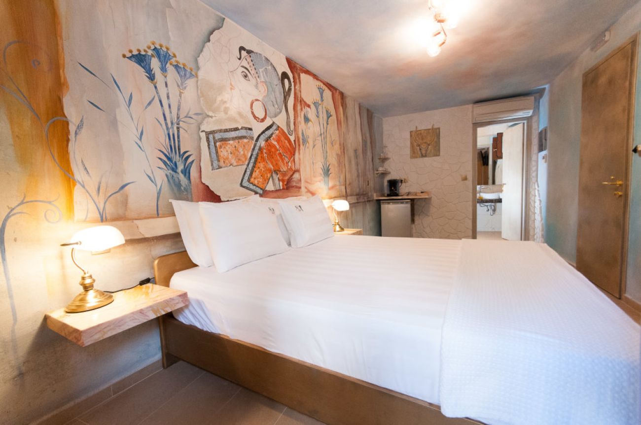 Leda Suites 3*