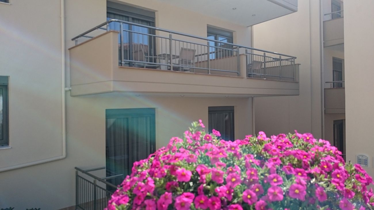 Artemis Plaza hotel 3*