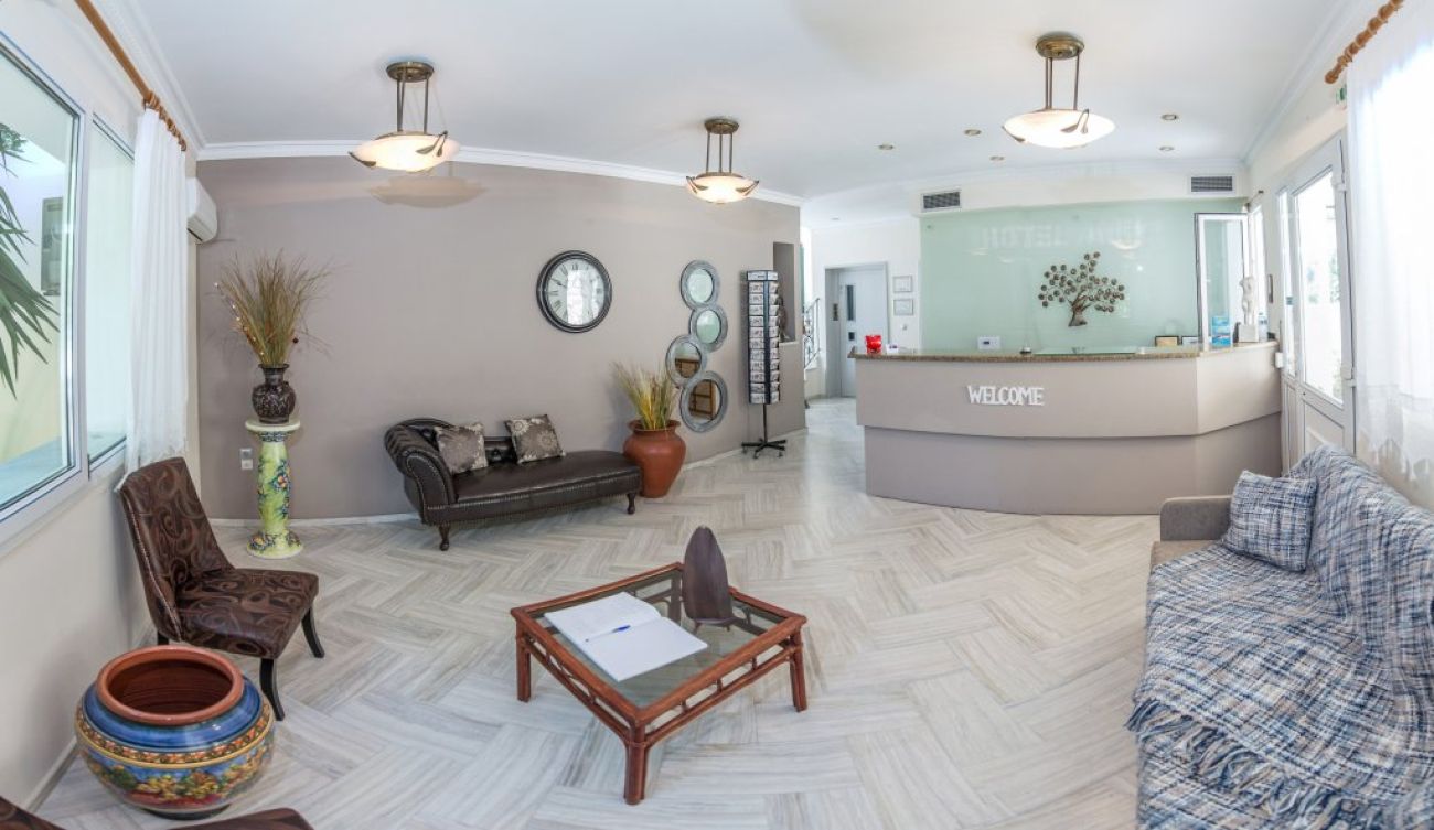 Aliki Hotel 4*