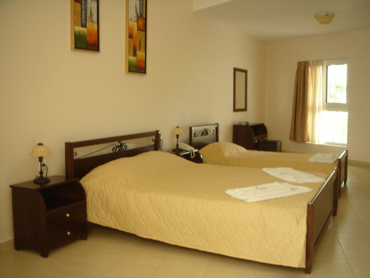 Avra Beach Hotel 3*