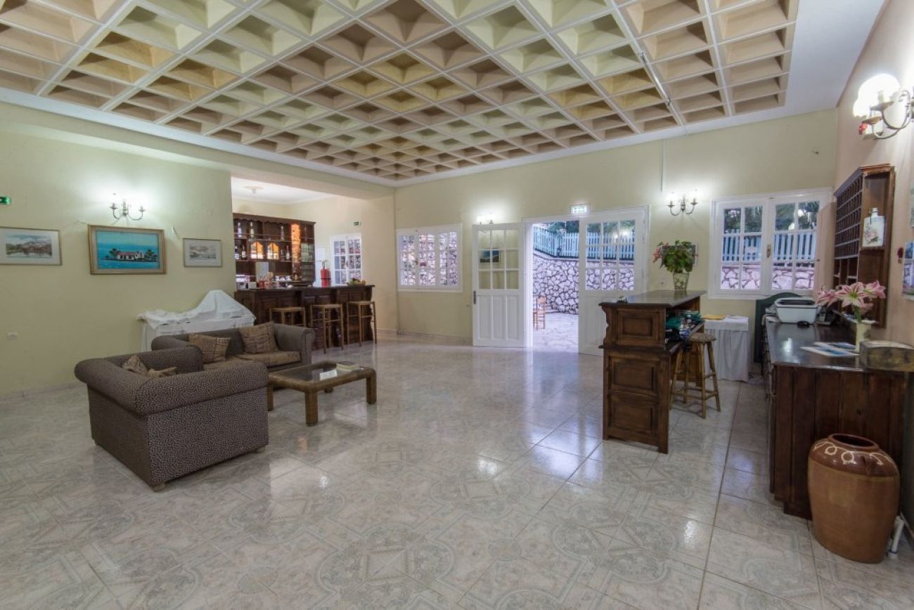 Olive Tree Hotel 2*