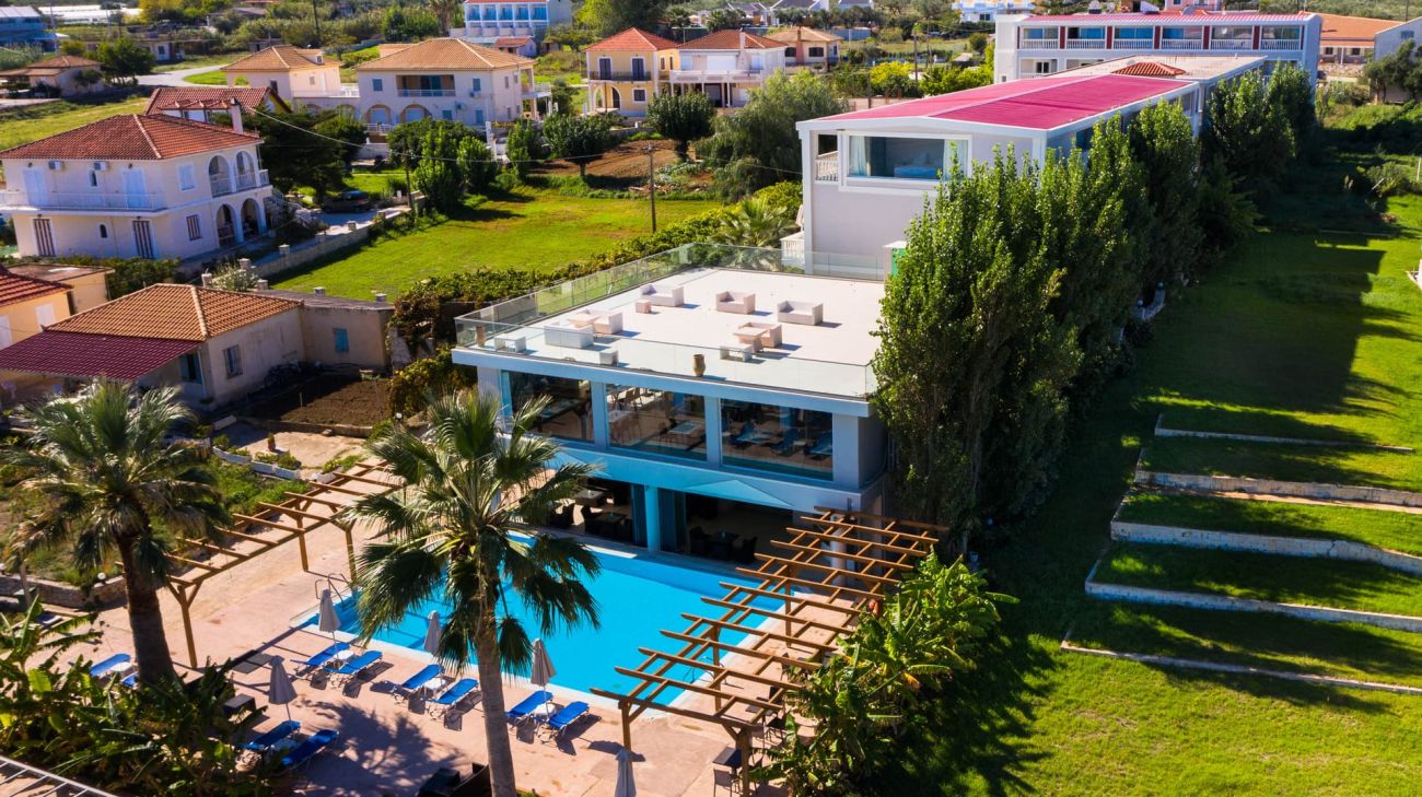Belussi Beach Hotel & Suites 4*