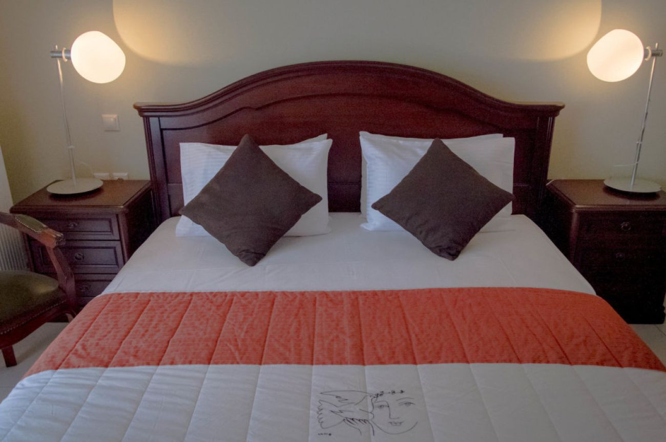 Leone Luxury Villas 4*