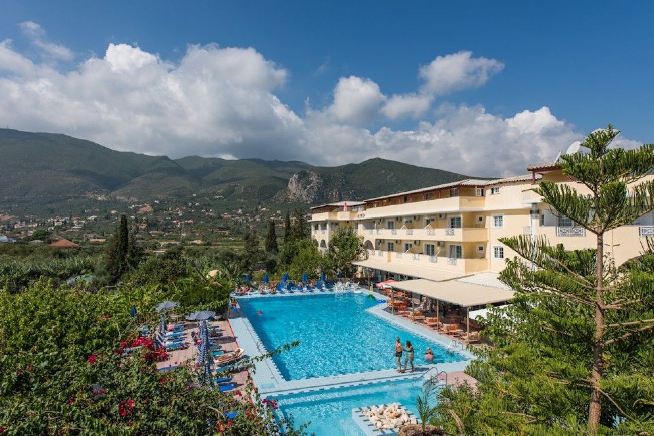 Koukounaria Hotel Zante 4*